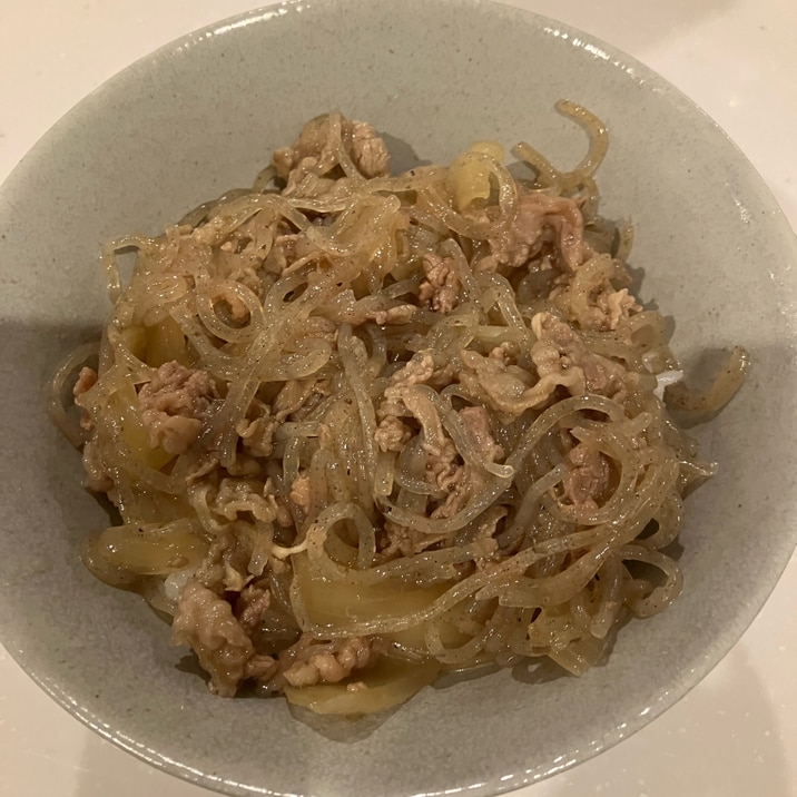 関西の大阪の牛丼。吉野家っぽい薄口醤油が秘訣